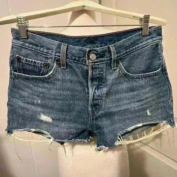 Levi’s Levi 501 Blue Denim Jeans Shorts Button Closure Distressed Booty Western - Picture 3 of 9